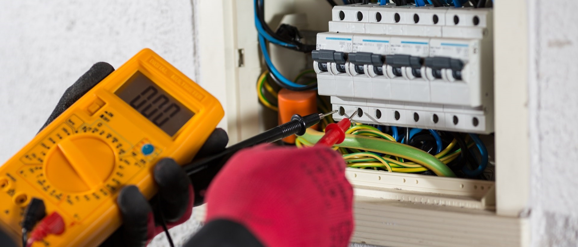 Electricians DA3